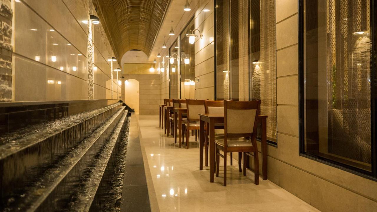 Jiwar Almasi Hotel Джидда Екстер'єр фото